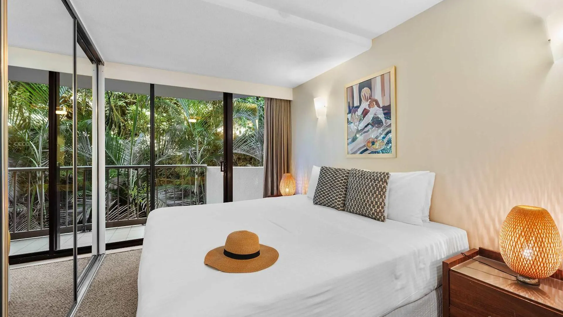 The Rocks Resort Unit 3D Gold Coast Apartment